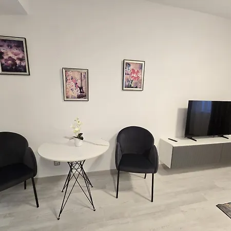 Apartamento Larin Bucarest
