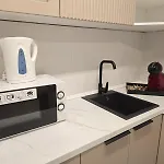 Larin * בוקרשט