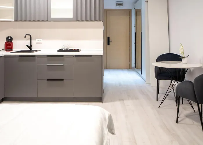 Larin * بوخارست