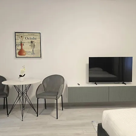 Larin * Bükreş
